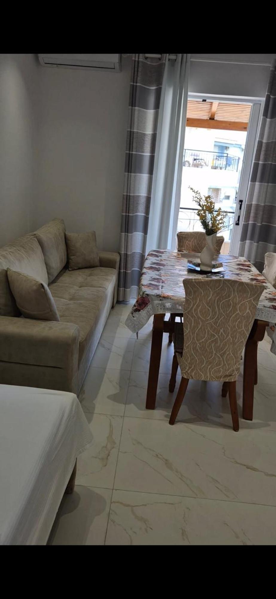 Vila Veli Brothers Sarandë Rom bilde